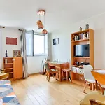 1Br Flat View On Eiffel Tower And Sacre-Coeur
